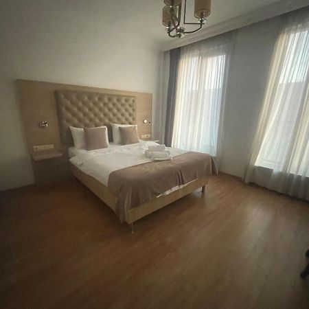 Hotel Varios Batumi Eksteriør bilde