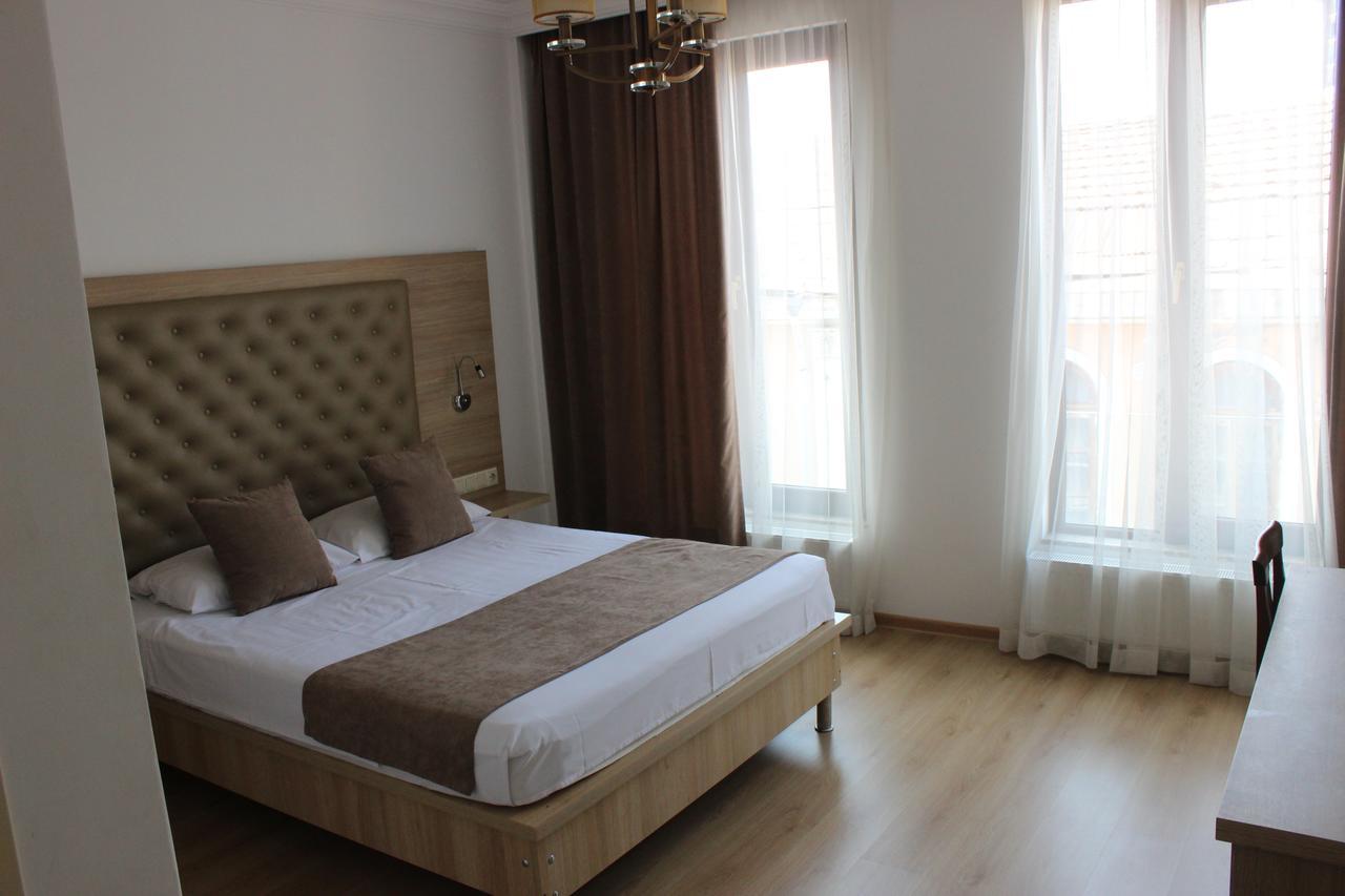 Hotel Varios Batumi Eksteriør bilde